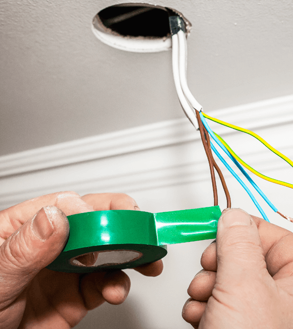 Elektro / Heizung / Sanitär